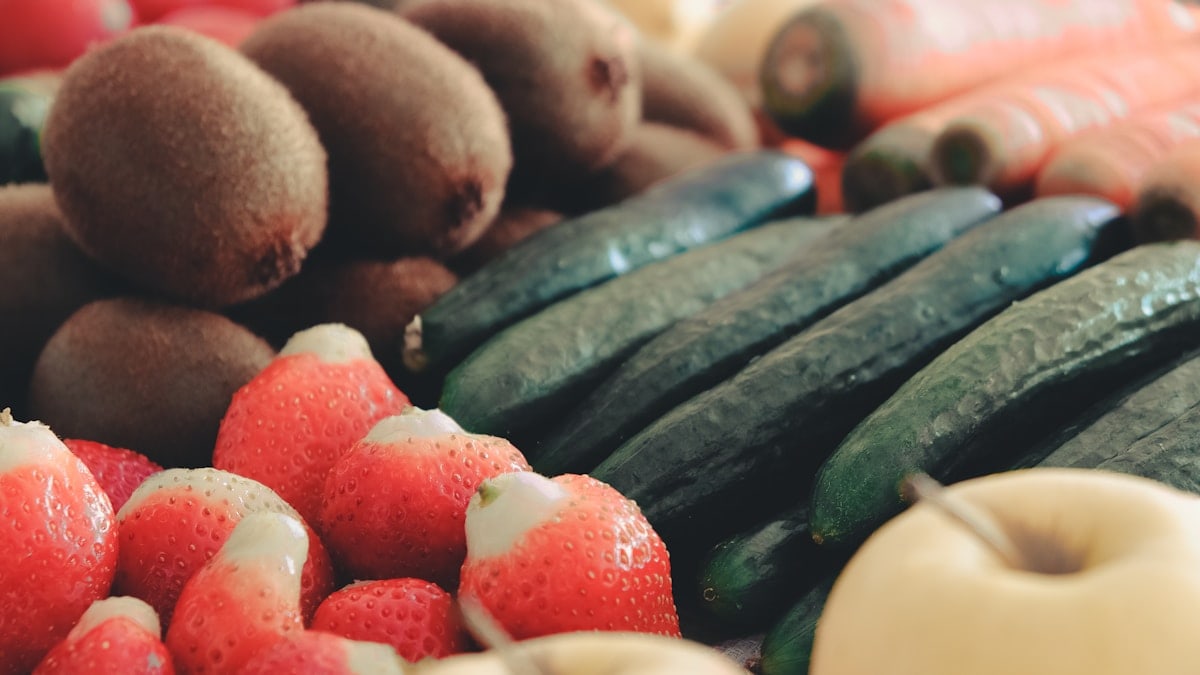 red apple and green cucumber